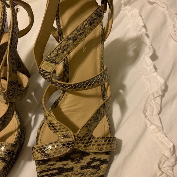 Via Spiga Ankle Strap Snakeskin Python Wedge Heels - Picture 4 of 8